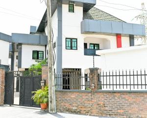 Building kung saan naroon ang hotel