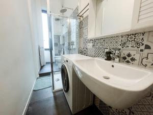 O baie la Borsieri Loft Milano - Isola Design District +13 fotografii