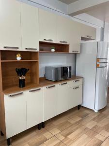 Η κουζίνα ή μικρή κουζίνα στο Casa nova e acongegante