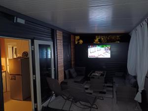 Afbeelding uit fotogalerij van MobilHomeCharly in Privlaka