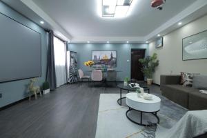 Posezení v ubytování 上海市五豪民宿The Bund & West Nanjing Road&bnb