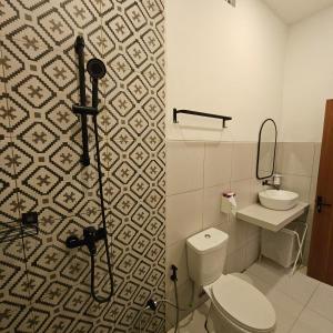 Ένα μπάνιο στο Adam Homestay +12 φωτογραφίες