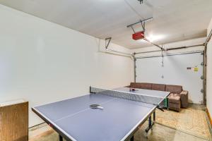 Lauatennis majutusasutuses Pet-Friendly Gem with Ping-Pong Table in Oregon! või selle läheduses