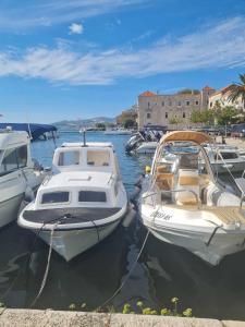 Fotografie z fotogalerie ubytování Studio Resnik v destinaci Kaštela