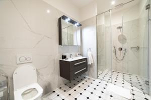Koupelna v ubytování Kozmo Residences Budapest