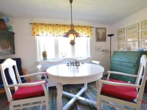 Istumisnurk majutusasutuses Stunning Home In Oskarshamn With 2 Bedrooms And Wifi