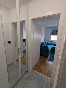 Χώρος καθιστικού στο Apartmani Kastel 2