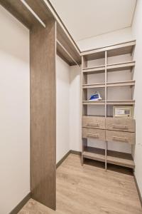 Imagen de la galería de 2 Bdr Suite W2 AC Poblado, Medellin, en Medellín 17 fotos más