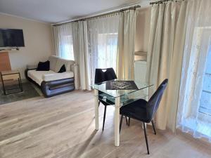 Posteľ alebo postele v izbe v ubytovaní ApartHouse Apartamenty Centrum - In the city center Near the train station