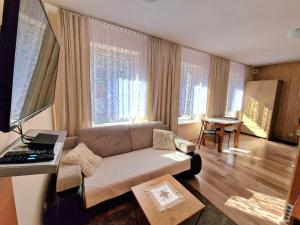 Posedenie v ubytovaní ApartHouse Apartamenty Centrum - In the city center Near the train station