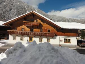 Ferienhaus Hanser през зимата
