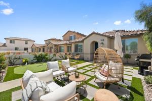 Gambar di galeri bagi Sunset Dreams by VARE Steps Away from PoolSpa Gym PGA West di La Quinta