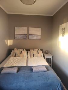 Grindavik Guesthouse self check in & outにあるベッド