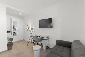 Μια τηλεόραση ή/και κέντρο ψυχαγωγίας στο Konoba Most Rooms