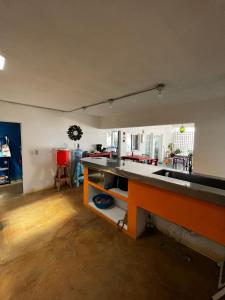 Η κουζίνα ή μικρή κουζίνα στο Peace Hostel MX