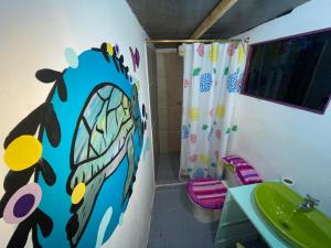 Ένα μπάνιο στο Cabaña Quinde +10 φωτογραφίες