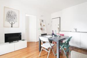 Μια τηλεόραση ή/και κέντρο ψυχαγωγίας στο Easylife - Milano - Bixio 11 - Porta Venezia