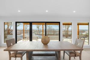 Photo de la galerie de l'établissement Guadalupe Bluff Modern House, à Kerrville