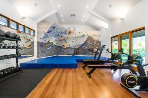 Fitness centrum a/nebo fitness zařízení v ubytování Yangaro
