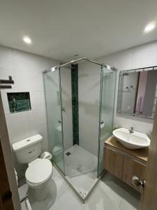 Phòng tắm tại Apartamento turístico en Santa Marta Punta Gaira