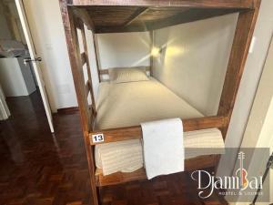 Katil atau katil-katil dalam bilik di Hostel Djambai
