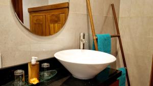 Kutus Bali Guesthouse的一间浴室