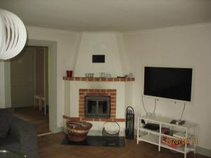 メレルードにあるAmazing Home In Mellerud With 4 Bedrooms And Wifiのギャラリーの写真