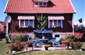 Garður fyrir utan Stunning Home In Sölvesborg With 2 Bedrooms, Wifi And Sauna