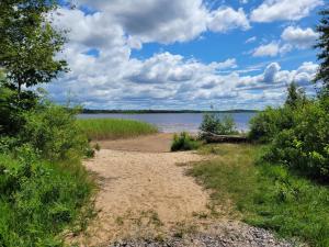 Fotografie z fotogalerie ubytování Beautiful Home In Hamneda With 4 Bedrooms And Wifi v destinaci Hamneda