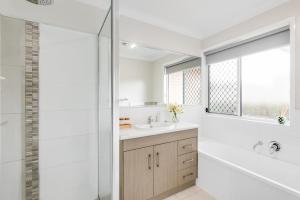 Un baño de Westridge Precinct Perfection!