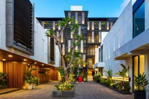 Gedung tempat apartemen berlokasi