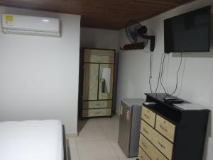 TV o dispositivi per l'intrattenimento presso Hotel Bethesda 316 a 822 a 1980