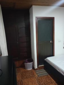 Letto o letti in una camera di Hotel Bethesda 316 a 822 a 1980