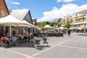 Restaurace v ubytování 'Thirteen' - Heritage Terrace in Battery Point