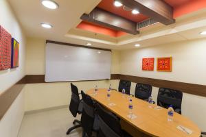 Бізнес-центр і / або конференц-зал в Ginger Chennai