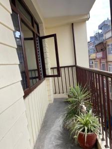 Balkón nebo terasa v ubytování Holy Land Hotel Nepal