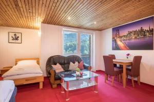 Postel nebo postele na pokoji v ubytování Ferienhaus Villa Kanisblick
