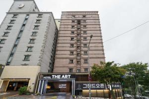 Bangunan di mana terletaknya hotel