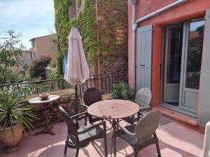 Μπαλκόνι ή βεράντα στο Superbe T3 classé 5 étoiles, quartier des peintres, calme, patio privé, clim, wifi et parking privé