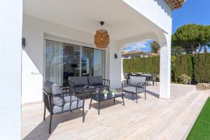 Et opholdsområde på Genteel Home Villa El Brillante