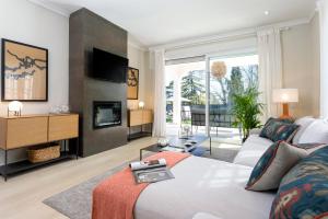 Et tv og/eller underholdning på Genteel Home Villa El Brillante