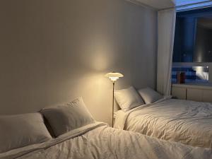 NEW Remodeling Hongdae House房間的床