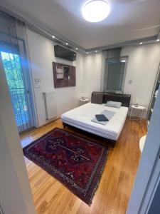 Postel nebo postele na pokoji v ubytování RoseHill Garden Family Villa with a Great Budapest View