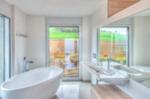 Ένα μπάνιο στο Belair Beinwil - B&B +110 φωτογραφίες