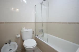 Koupelna v ubytování Livingtarifa Apartamento Agaporni