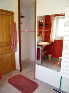 Ένα μπάνιο στο Le Petit Moulin de Nailly +16 φωτογραφίες