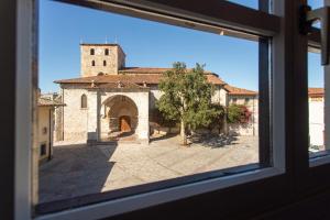 Το κτήριο όπου στεγάζεται  το διαμέρισμα