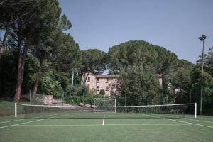 Εγκαταστάσεις για τένις ή/και σκουός στο Hotel Bramante ή εκεί κοντά
