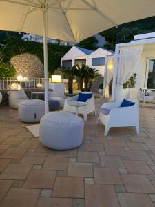 A seating area at Bettola del Re home boutique b&b