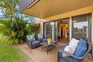 Charming Tropical Kihei Gardens 2-Bed Suite - New的休息区